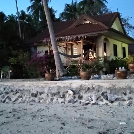 فيلا Taling Ngam Beachفي Right On The Beach House المظهر الخارجي الصورة