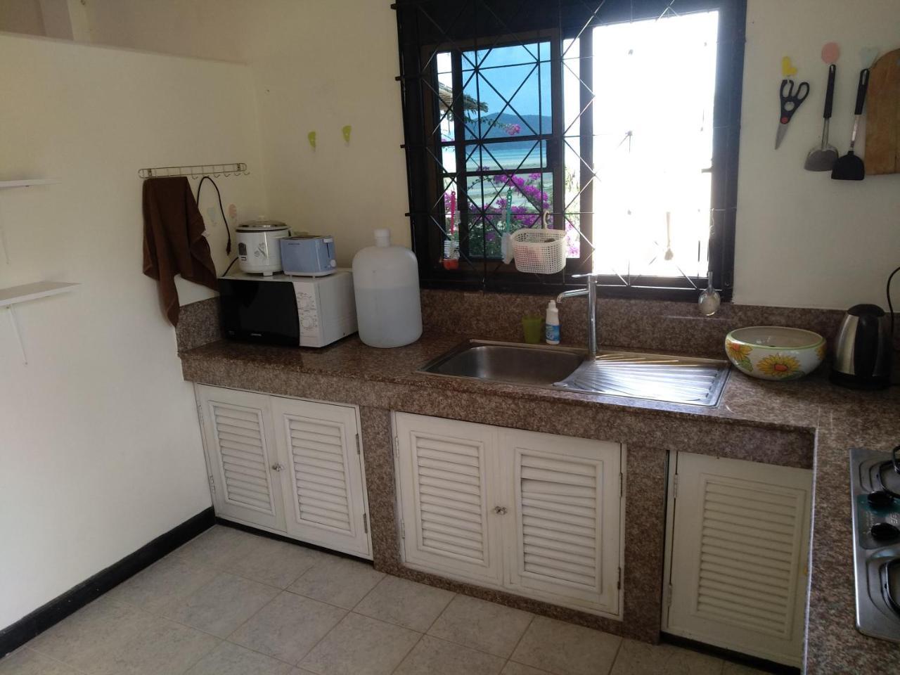 فيلا Taling Ngam Beachفي Right On The Beach House المظهر الخارجي الصورة