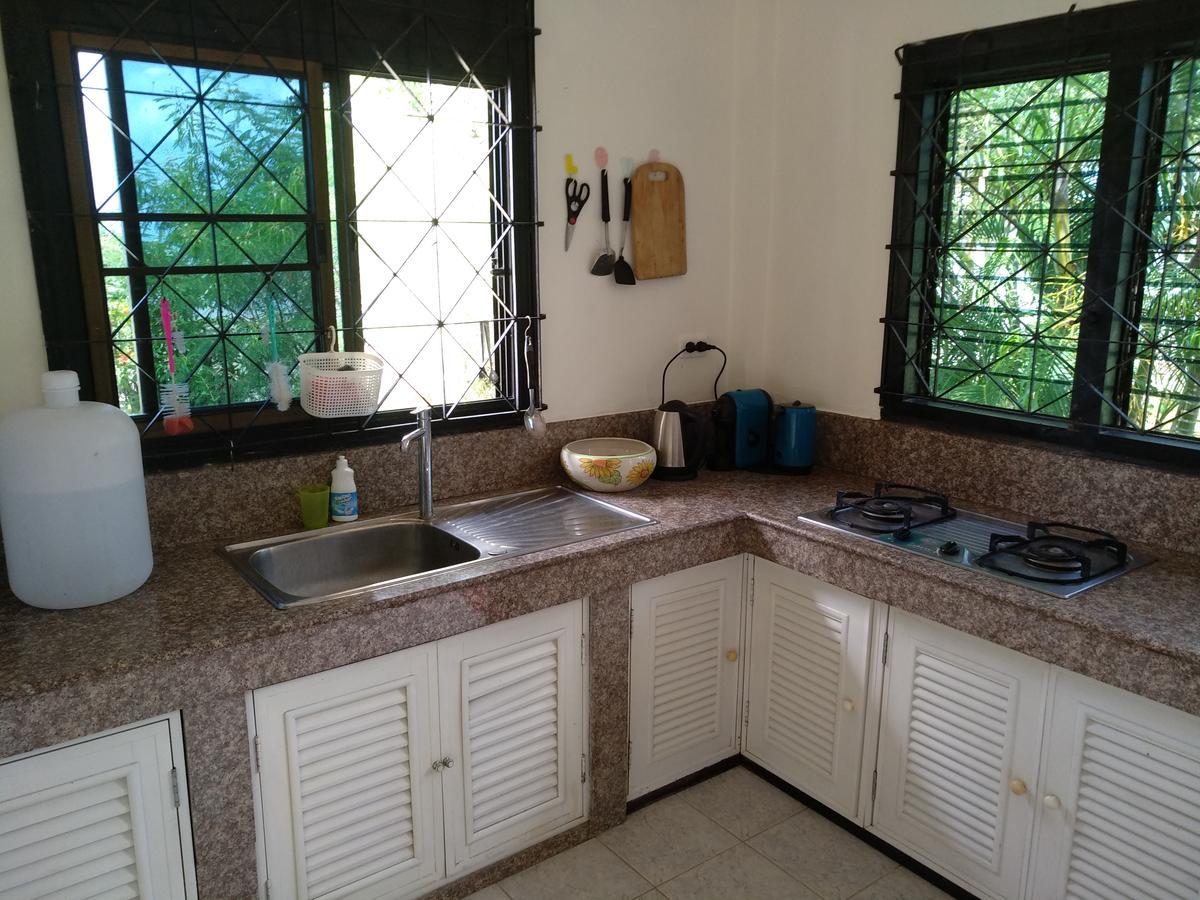 فيلا Taling Ngam Beachفي Right On The Beach House المظهر الخارجي الصورة
