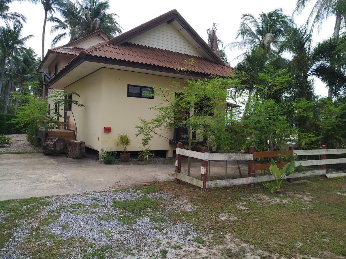 فيلا Taling Ngam Beachفي Right On The Beach House المظهر الخارجي الصورة