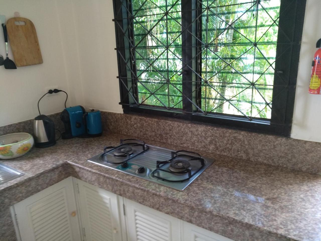 فيلا Taling Ngam Beachفي Right On The Beach House المظهر الخارجي الصورة